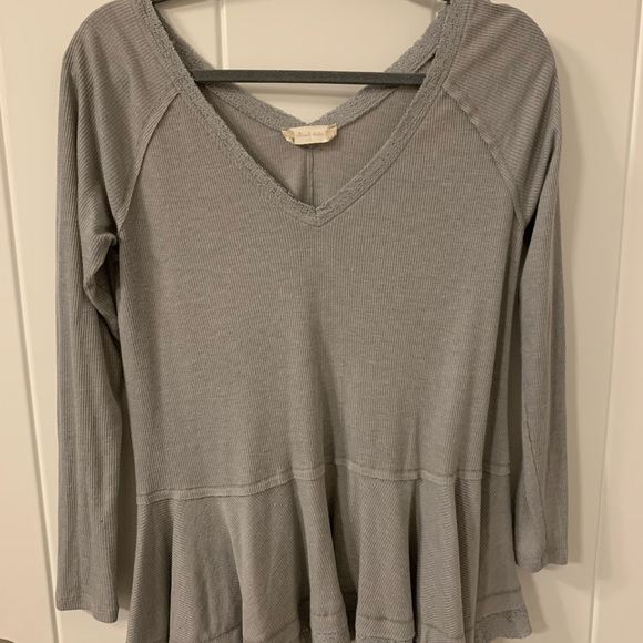 Altar’d State Top - Picture 2 of 4